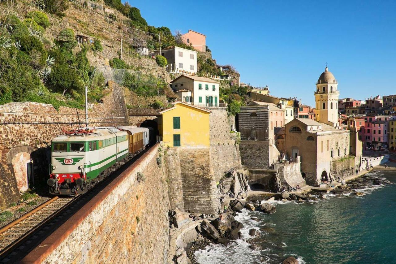 Ferienwohnung Joivy Family Flat With Little Patio, Cinque Terre Vernazza Exterior foto