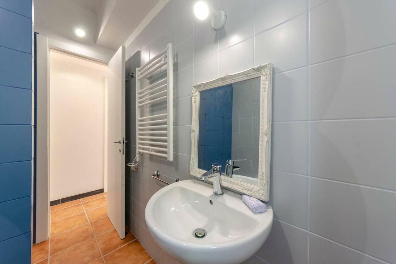 Ferienwohnung Joivy Family Flat With Little Patio, Cinque Terre Vernazza Exterior foto